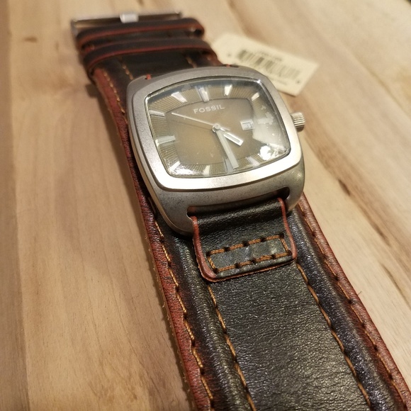 Fossil Jr956 Leather Cuff Watch 